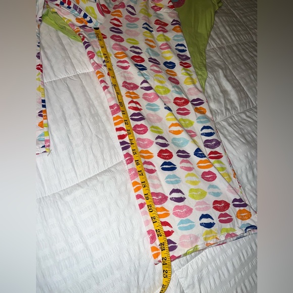 Victoria’s Secret Sleep Set Pucker Up - Picture 14 of 15